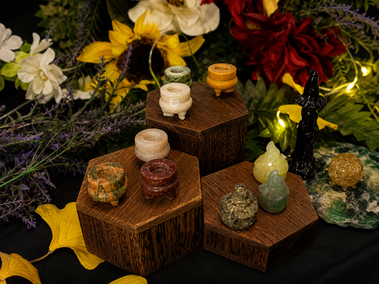 Small Witchy Carving