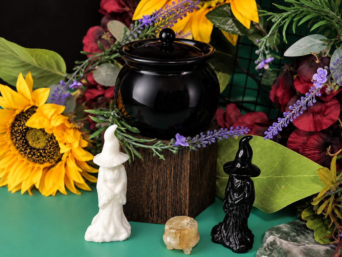 Classic Caudlron Curio Jar